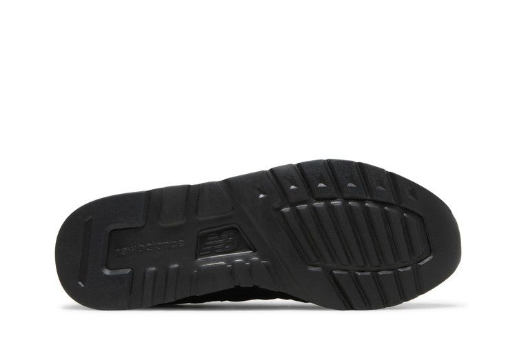 997-triple-black-cm997hci_03