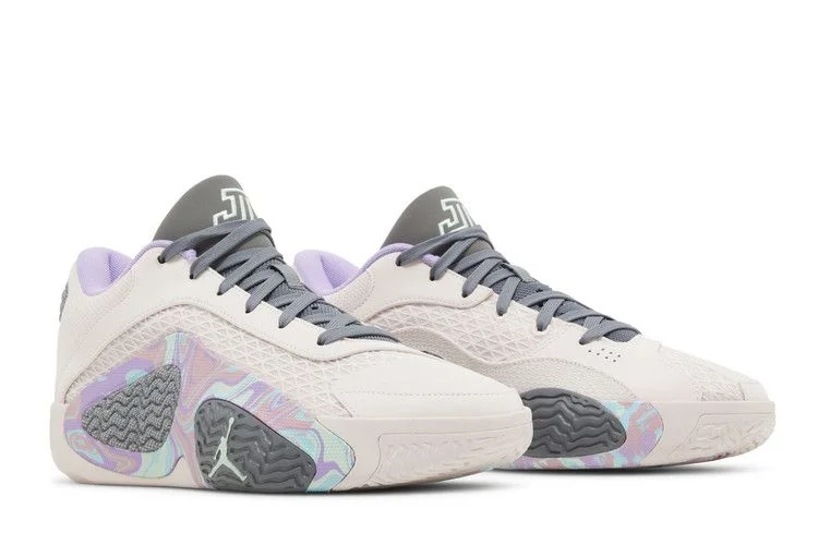 Krossovki-Air-Jordan-Tatum-2-Sidewalk-Chalk-7