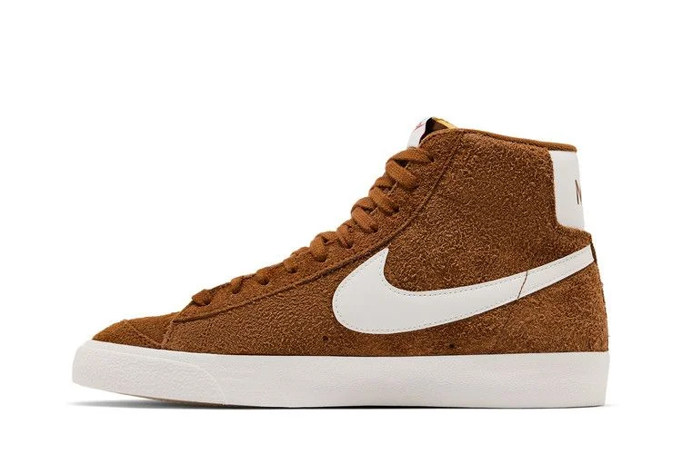 Кроссовки Nike Blazer Mid '77 Premium 'Light British Tan'