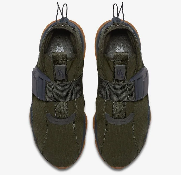 Krossovki-Nike-KMTR-Premium-Sequoia-1
