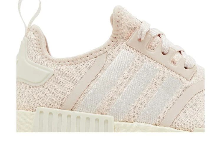 Кроссовки adidas Wmns NMD_R1 'Wonder Quartz Off White'