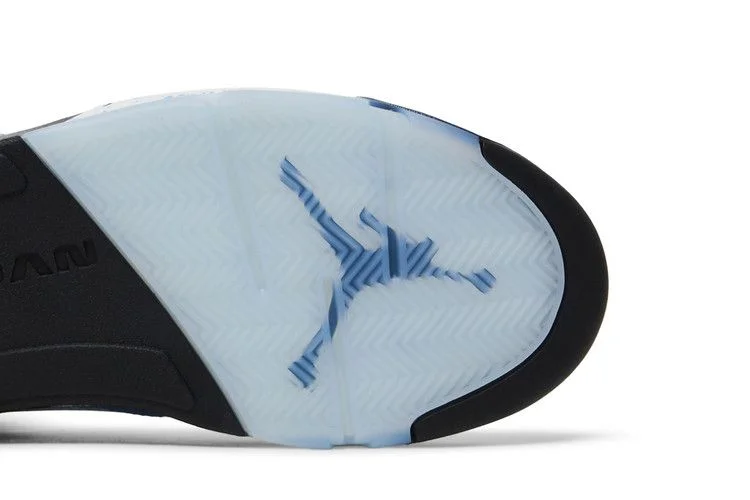 Кроссовки Air Jordan 5 Retro SE 'UNC'