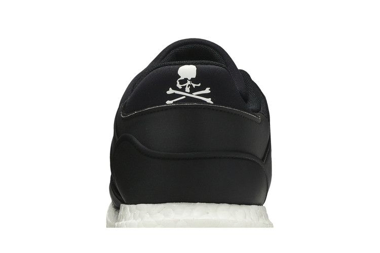 mastermind-x-eqt-support-ultra-core-black-cq1826_06