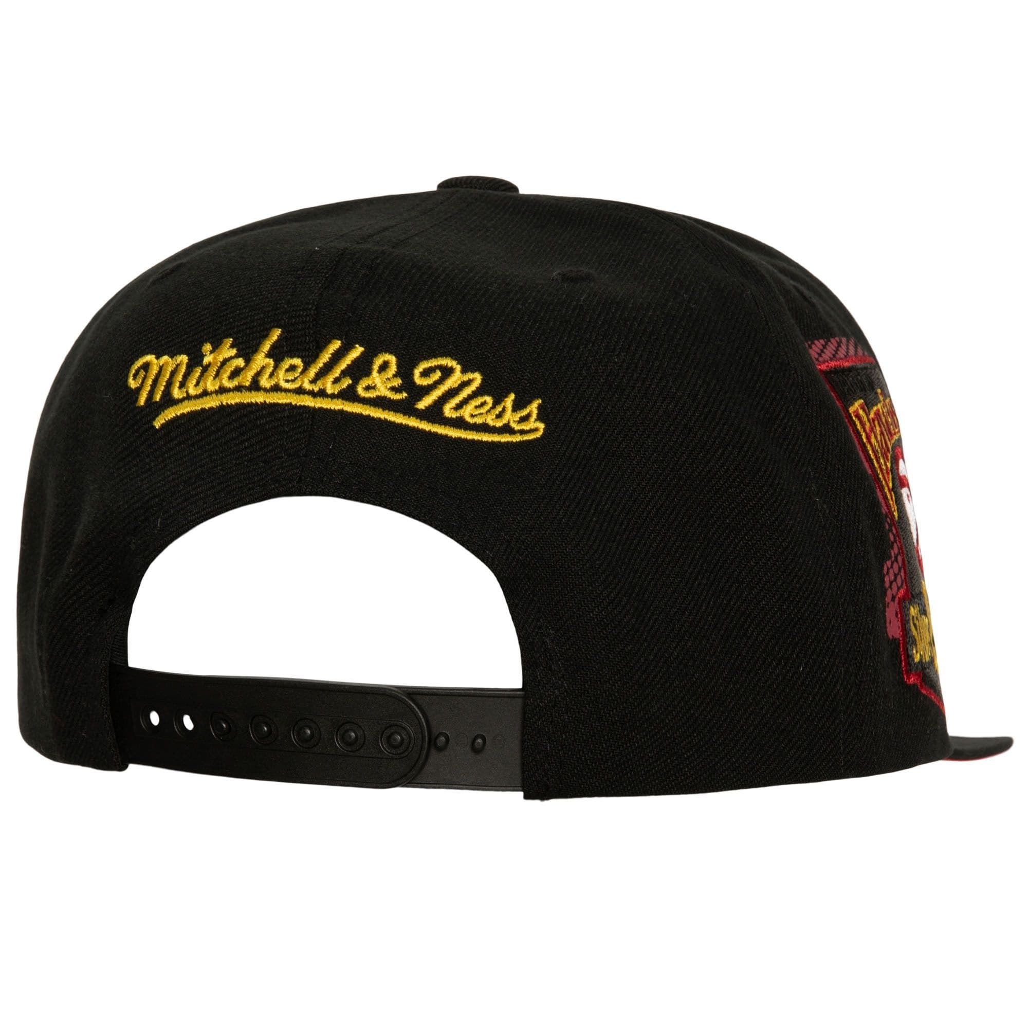 Mitchell-Ness-Big-Face-7.0-Snapback-HWC-Atlanta-Hawks-Hat-1
