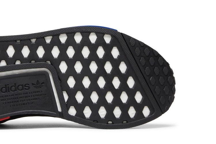 Кроссовки adidas NMD_R1 'Black Grey'