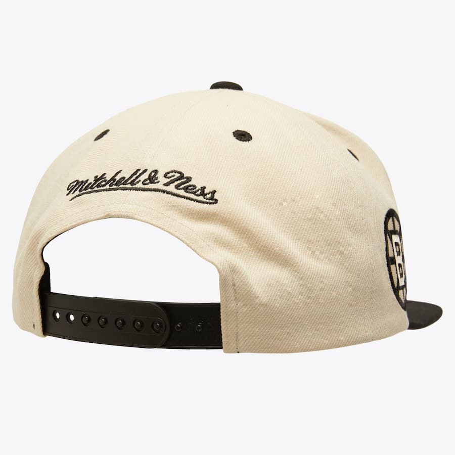 Mitchell-Ness-Cream-Black-Boston-Bruins-Vintage-Logo-Snapback-Hat-1