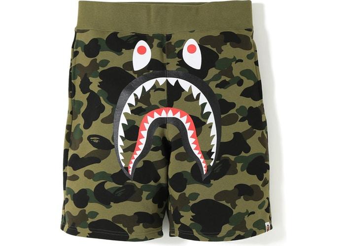 Спортивные шорты BAPE 1st Camo Shark Sweat Shorts Green