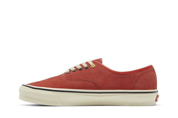 julian-klincewicz-x-vault-og-authentic-sp-lx-pale-fire-sky-cherry-tomato-vn0a5dygar41_02