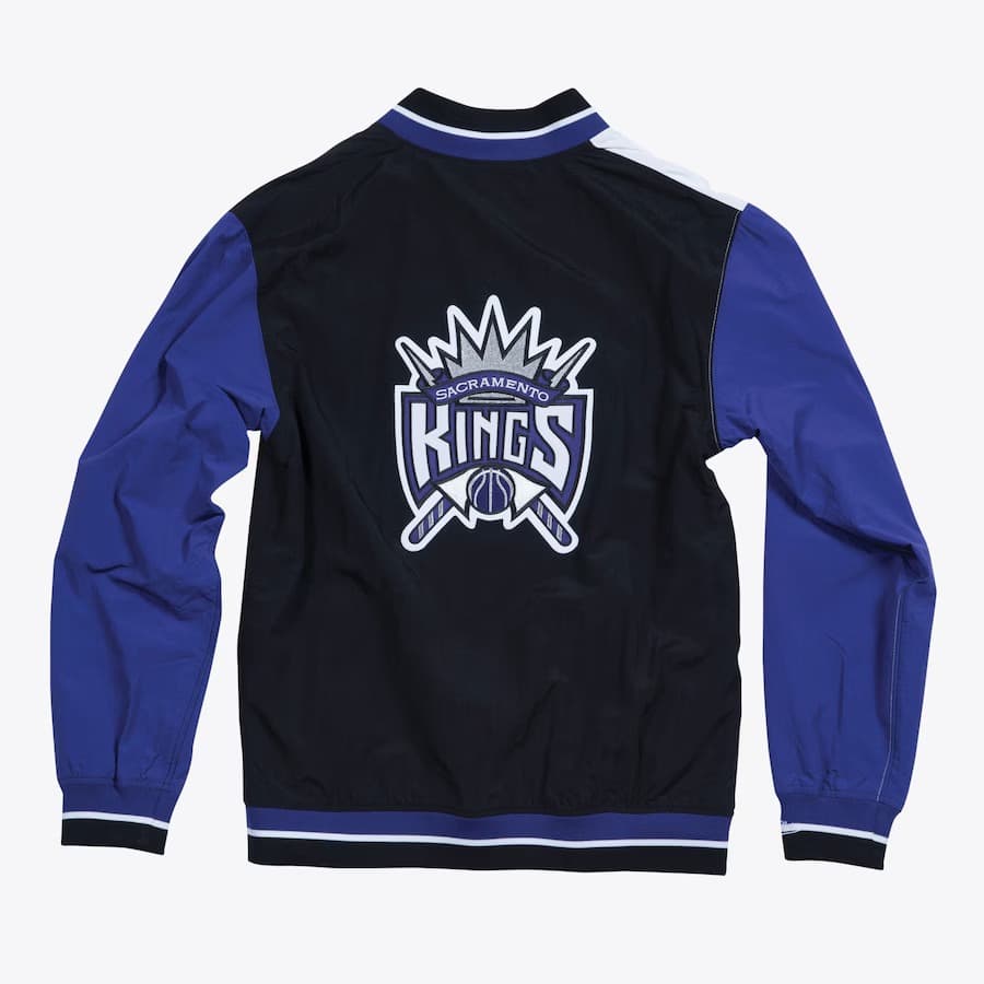 Бомбер Mitchell & Ness White Sacramento Kings 1995-96 Authentic Full-Snap Warm-Up Jacket