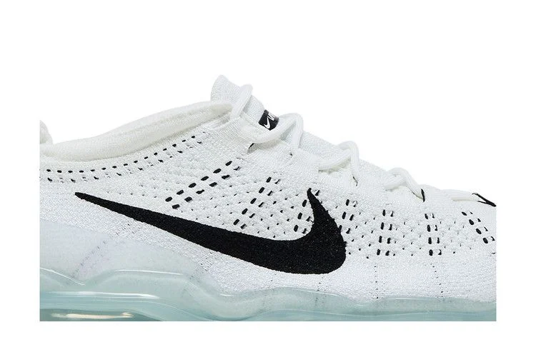 Кроссовки Nike Air VaporMax 2023 Flyknit 'White Pure Platinum Black'