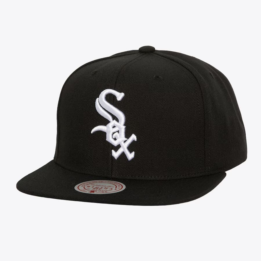 Бейсболка Mitchell & Ness Black White Chicago White Sox Evergreen OG Snapback Hat