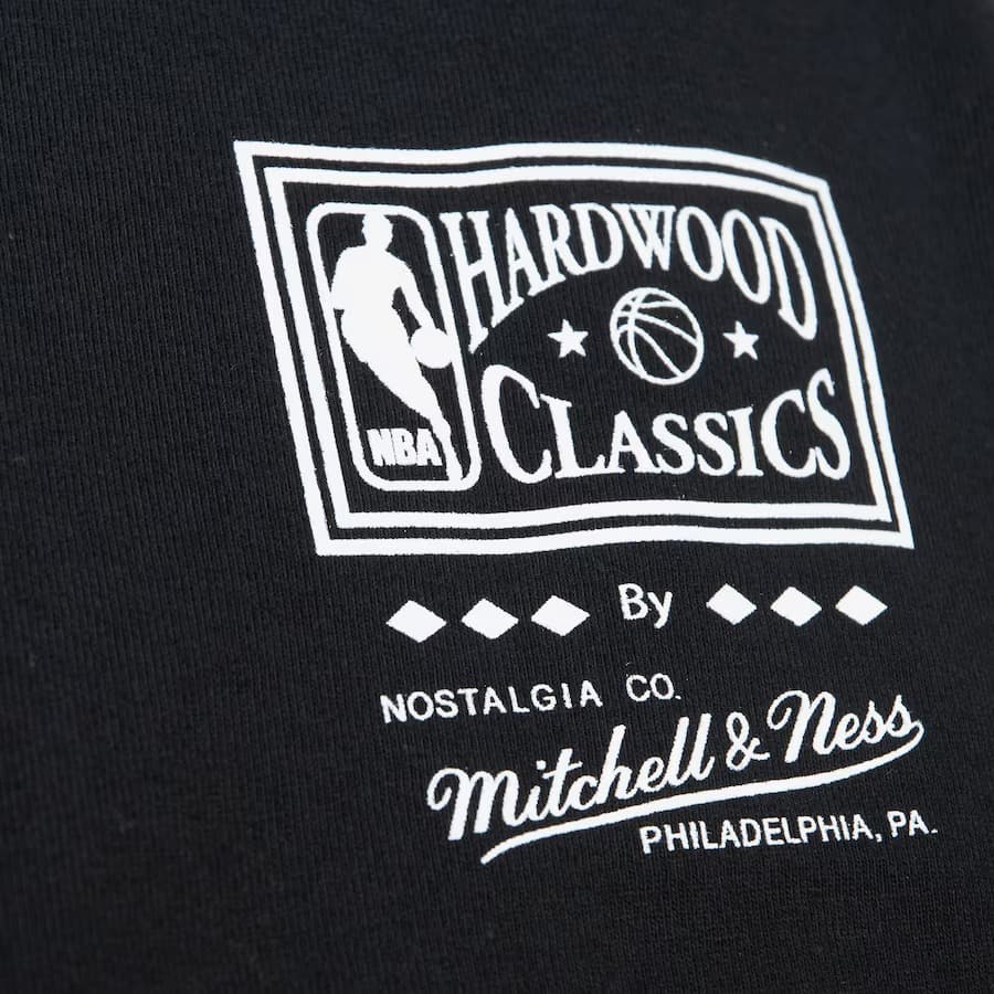 Mitchell-Ness-Black-Chicago-Bulls-Hardwood-Classics-Rock-On-Tour-T-Shirt-3