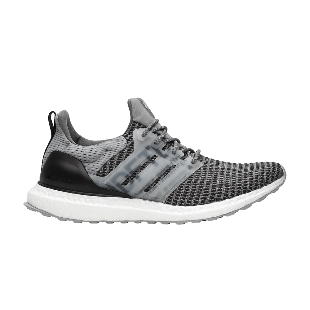 Krossovki-Undefeated-x-adidas-UltraBoost-Shift-Grey