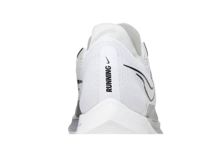 Кроссовки Nike ZoomX Streakfly 'White Metallic Silver'