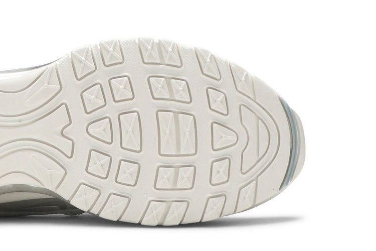 wmns-air-max-97-silver-iridescent-cj9706-100_04
