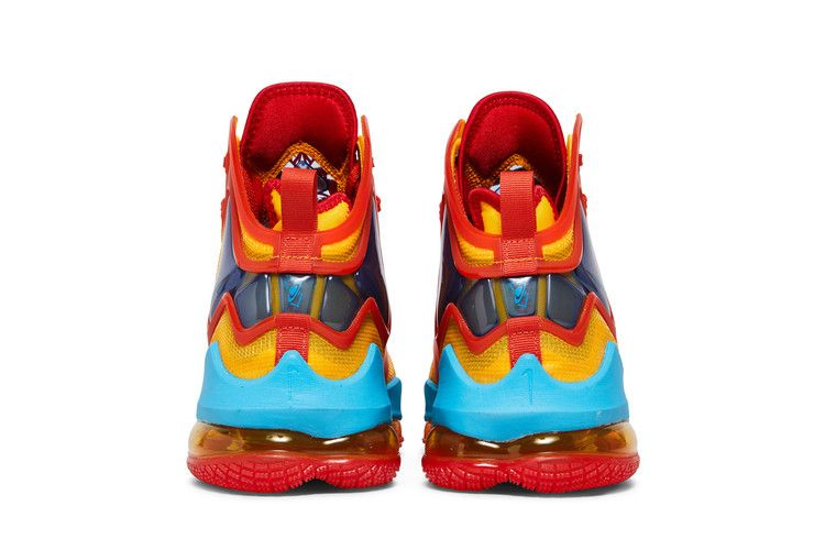 Кроссовки Space Jam x Nike LeBron 19 EP 'Tune Squad'