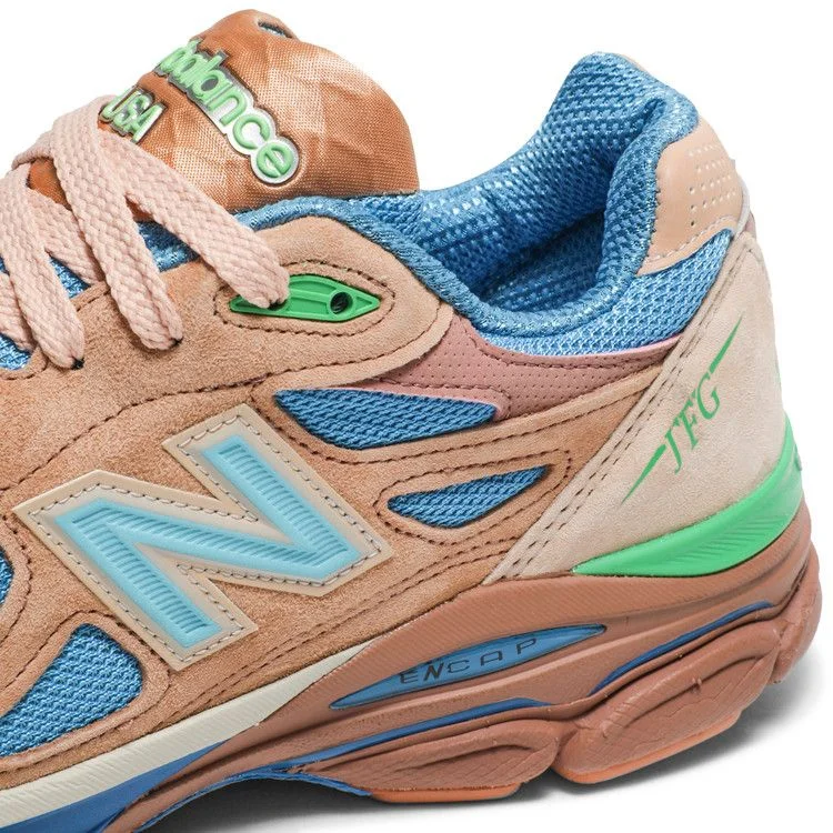 Krossovki-Joe-Freshgoods-x-New-Balance-990v3-Made-In-USA-Outside-Clothes-9