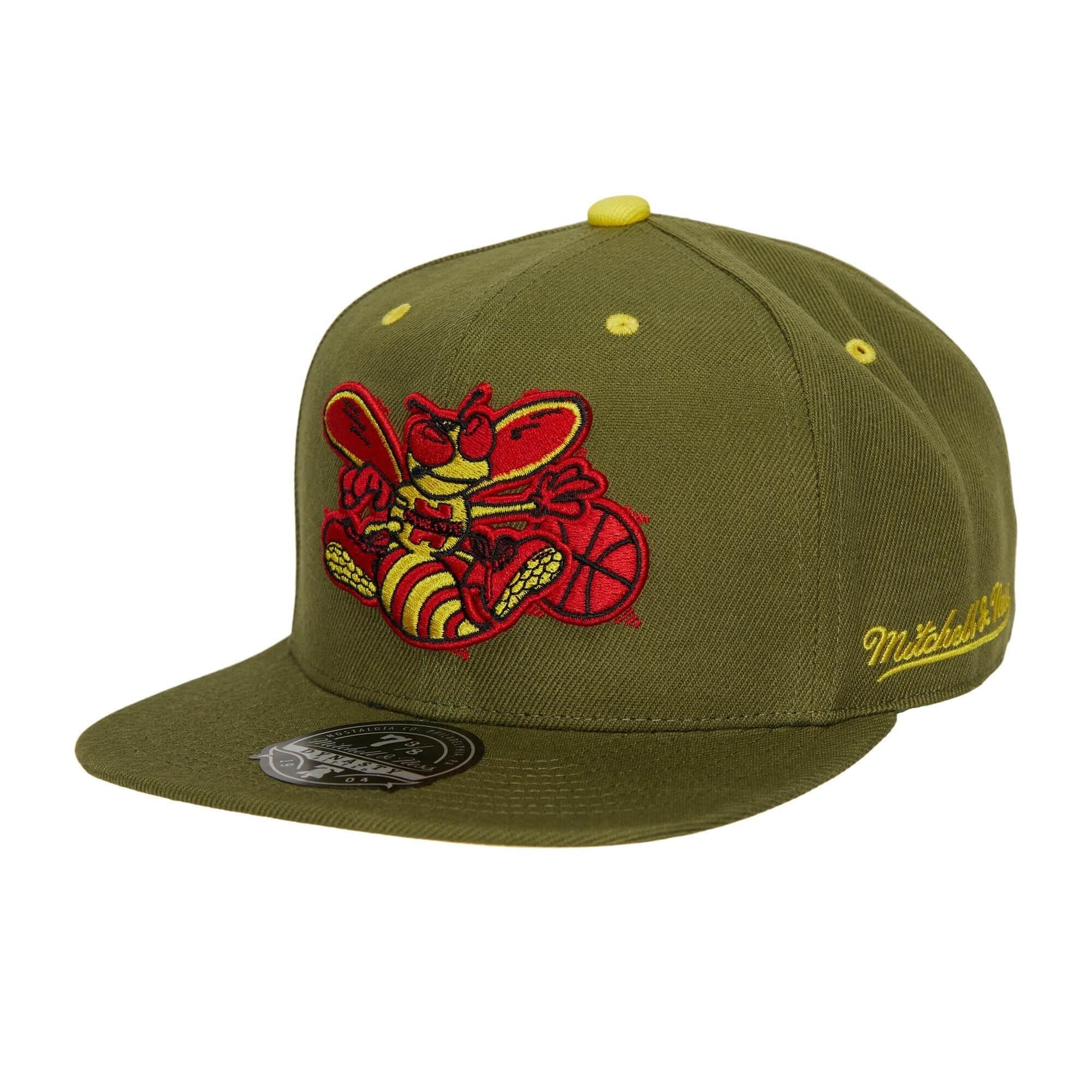 Бейсболка Mitchell & Ness Dusty Olive Fitted HWC Charlotte Hornets Hat