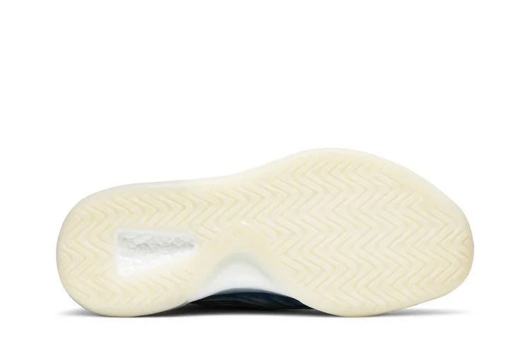 Krossovki-adidas-Yeezy-Quantum-Frozen-Blue-3