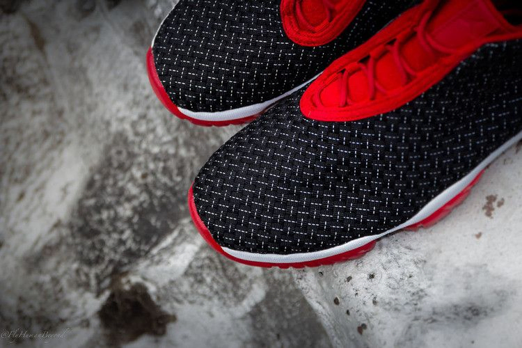 air-jordan-future-premium-652141-601_04