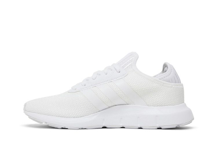 swift-run-x-j-triple-white-fy2149_02