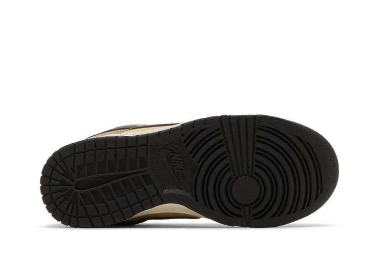 Кроссовки Nike Wmns Dunk Low 'Dark Driftwood'