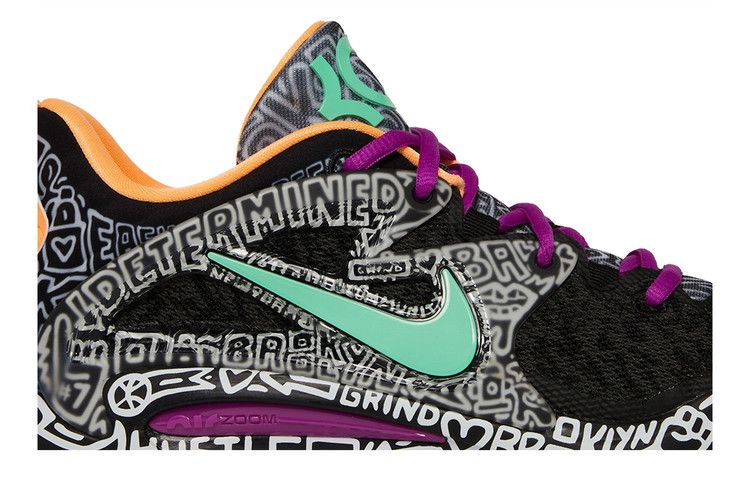 kd-15-brooklyn-graffiti-dc1975-005_01
