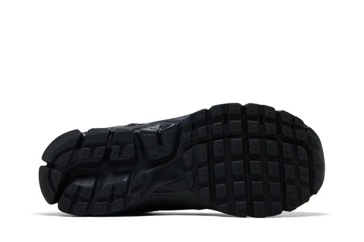 Кроссовки Nike Air Zoom Vomero 5 GS 'Triple Black'