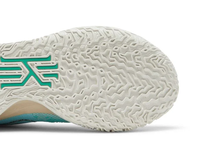 Кроссовки Nike Kyrie 7 EP 'Copa'