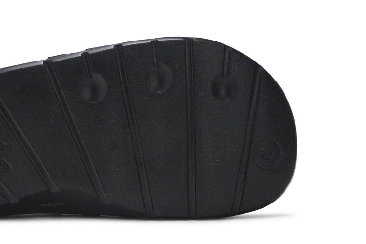 duramo-slide-black-g15890_04