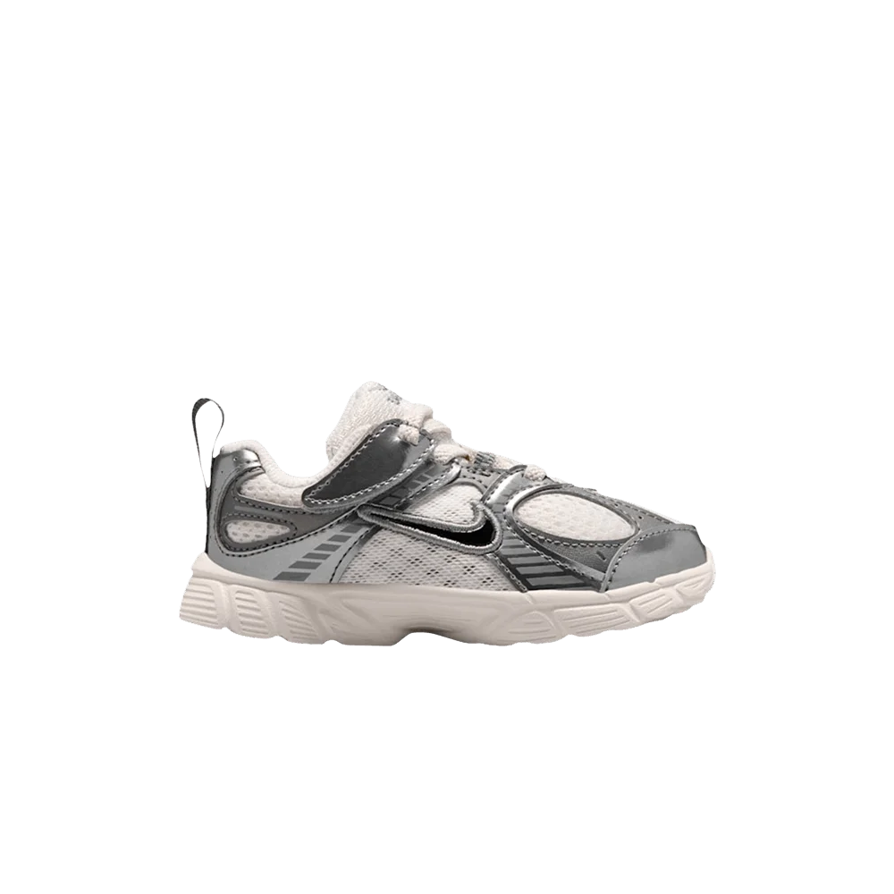 Krossovki-Nike-V5-RNR-TD-Phantom