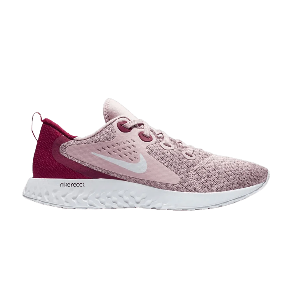 Krossovki-Nike-Wmns-Legend-React-Plum-Chalk