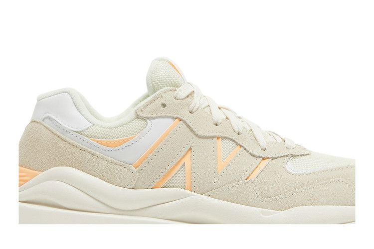 Кроссовки New Balance Wmns 57/40 'Angora Light Mango'