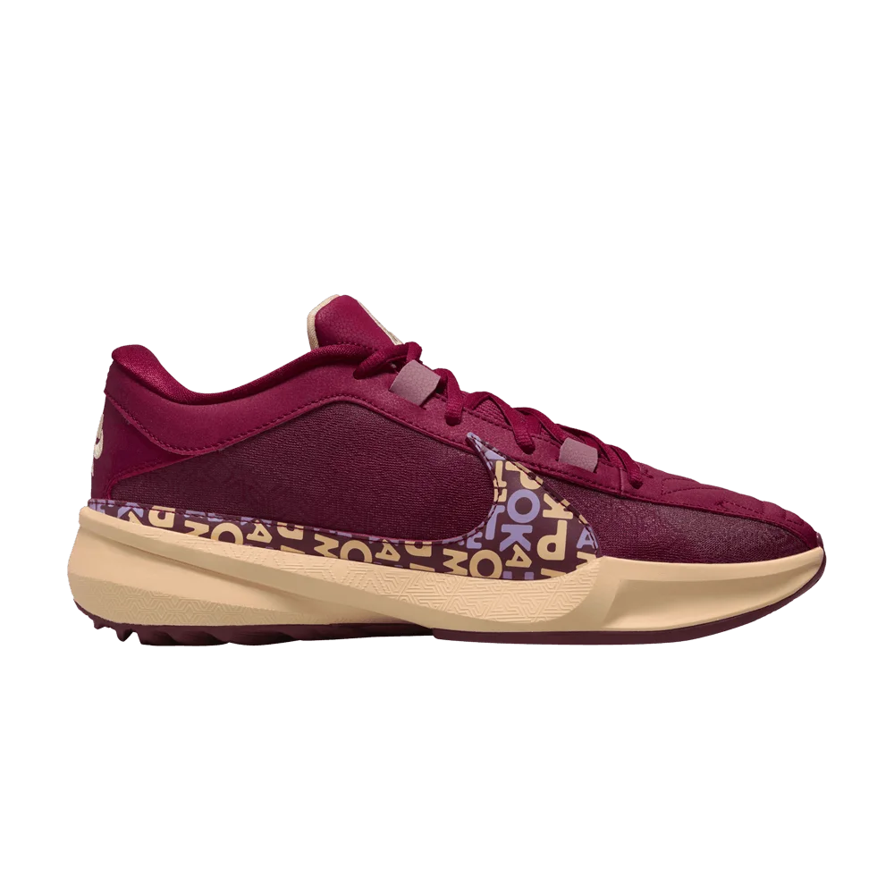 Krossovki-Nike-Zoom-Freak-5-Alphabet-Bros