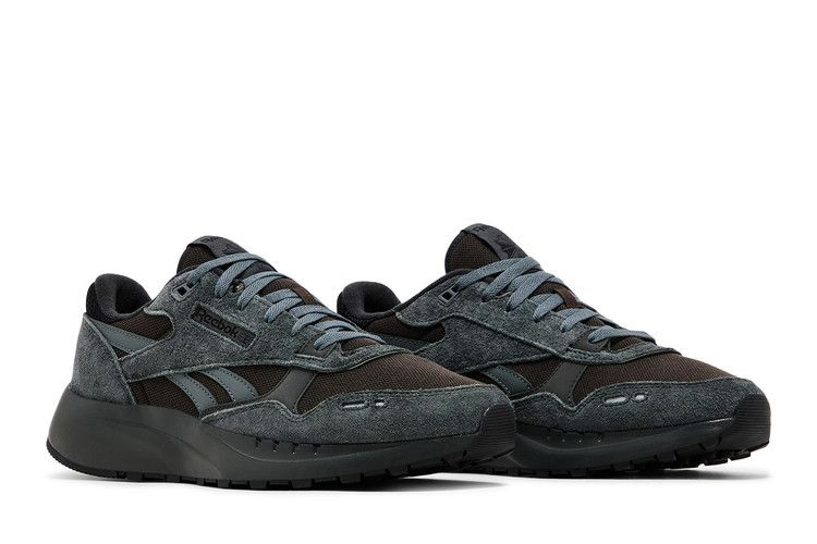 classic-leather-2400-dark-matter-grey-100201039_07