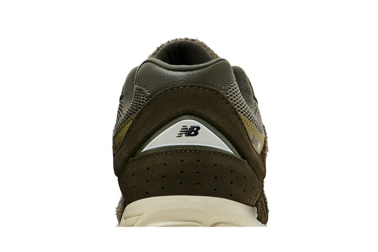 Кроссовки New Balance 2002R 'Dark Moss'