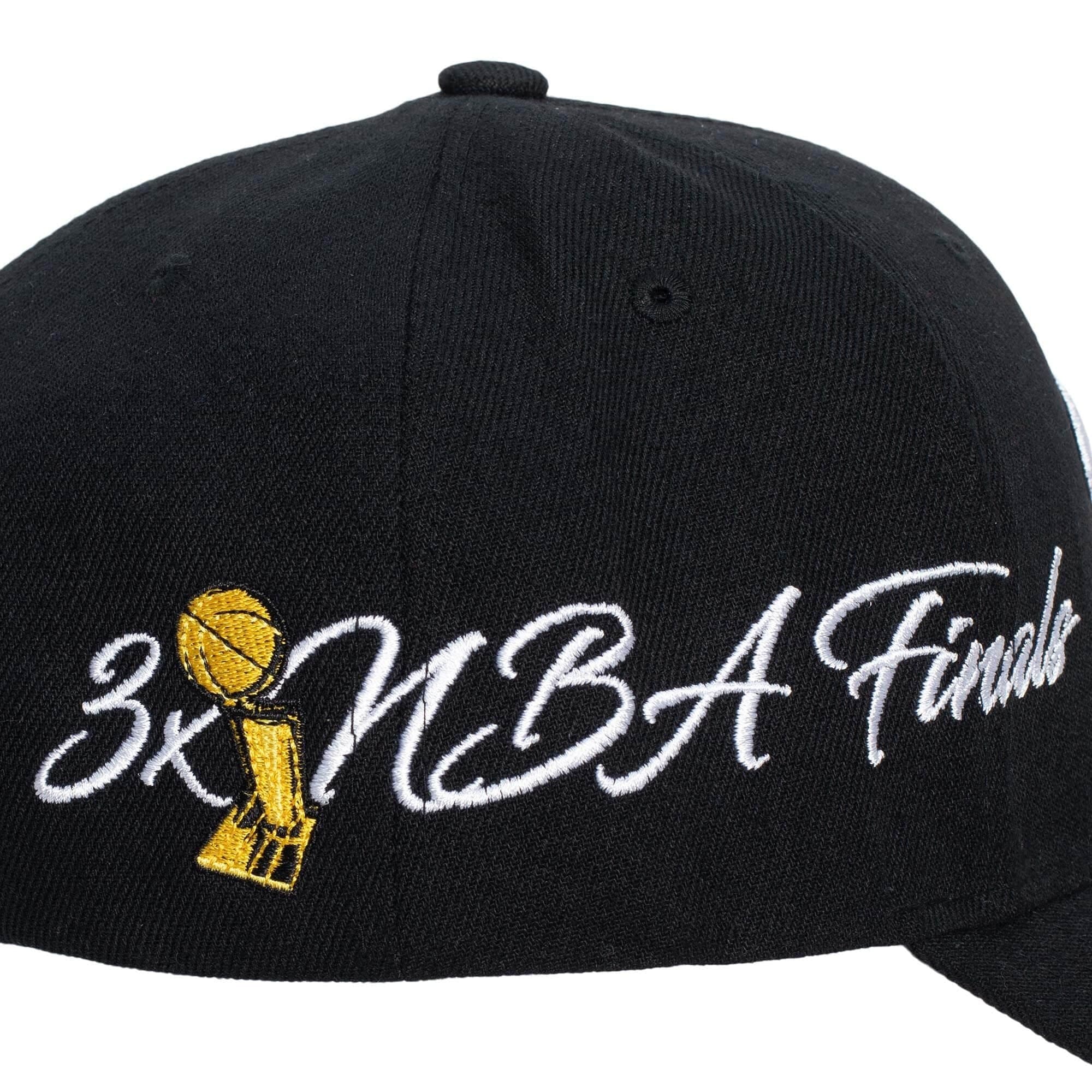 Бейсболка Mitchell & Ness Champ Wrap Pro Snapback Miami Heat Hat