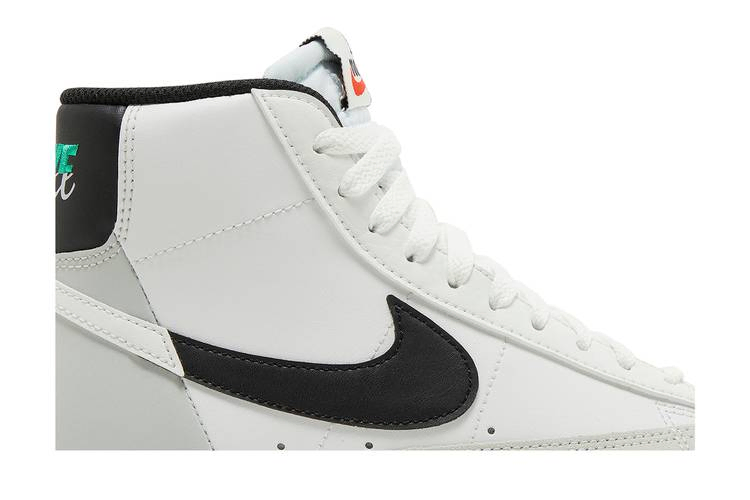blazer-mid-77-se-split-white-black-fn6937-100_01