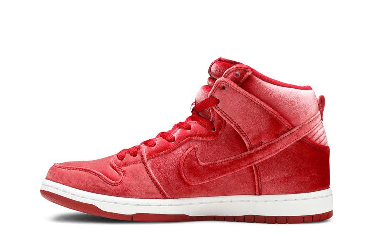 sb-dunk-high-prm-red-velvet-313171-661_02