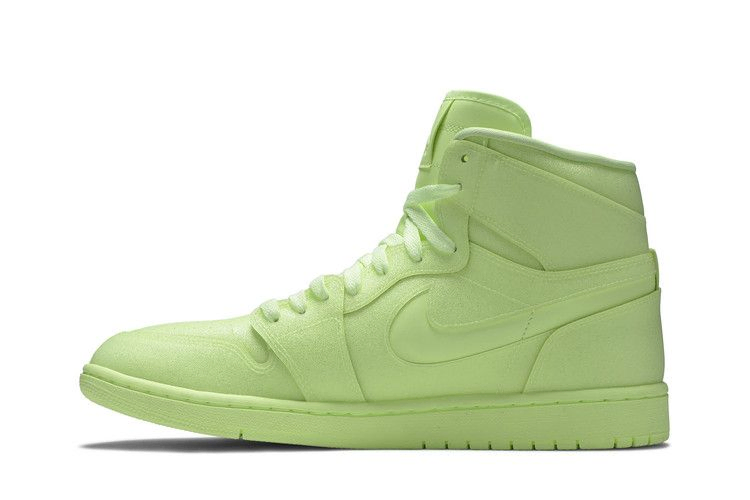 Кроссовки Wmns Air Jordan 1 High PRM 'Barely Volt'