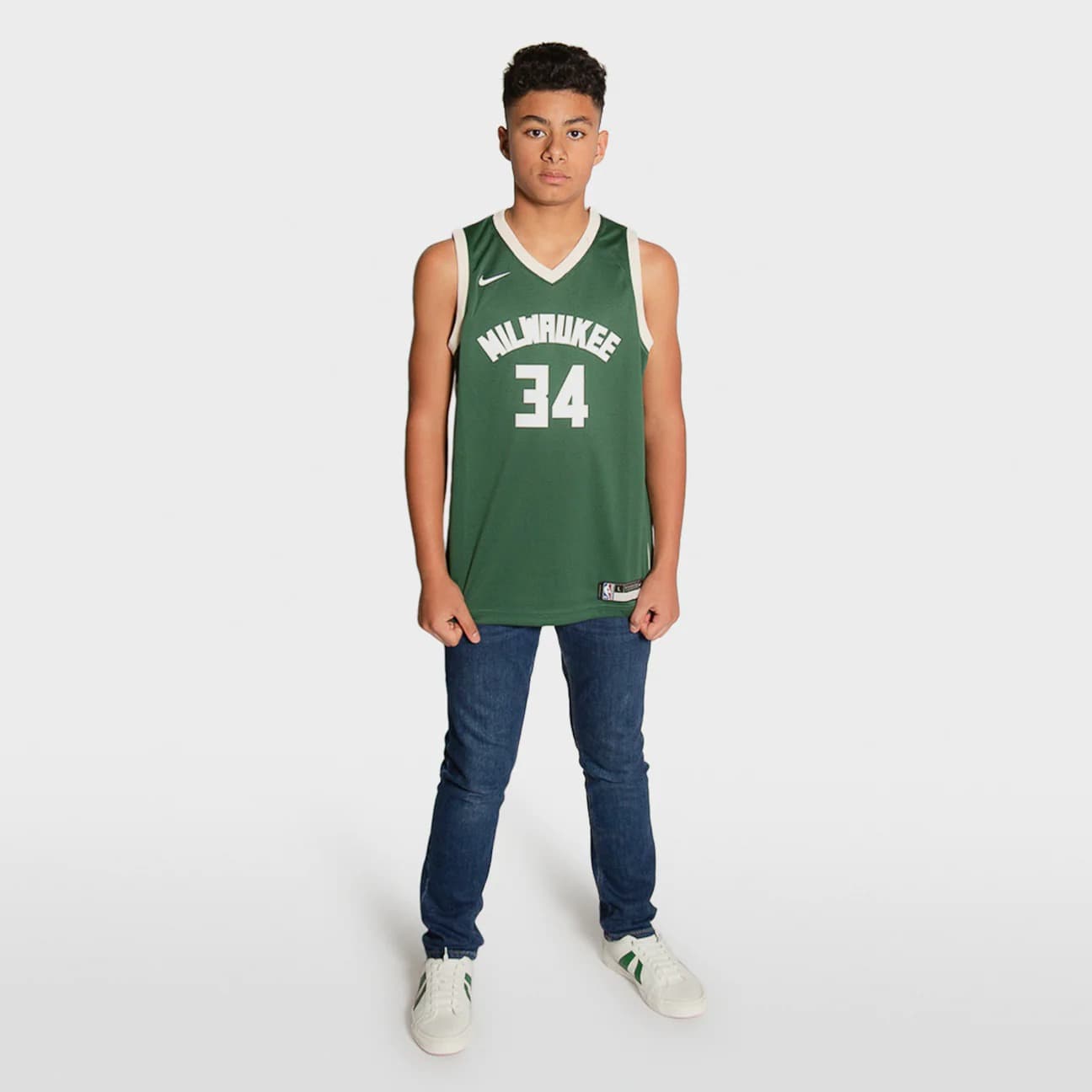 2022-23-Milwaukee-Bucks-Giannis-Antetokounmpo-34-Youth-Swingman-Icon-Edition-Green-Jersey-6