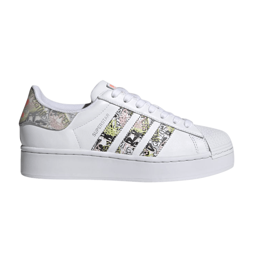 wmns-superstar-bold-graffiti-strip-fx3532