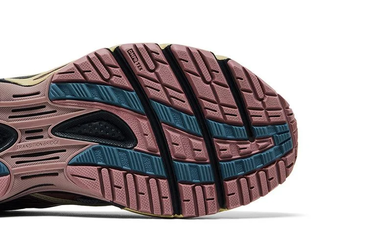 Krossovki-Reebok-Premier-Road-Ultra-LTD-Soft-Pink-4