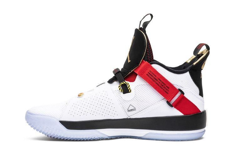 air-jordan-33-future-of-flight-aq8830-100_02