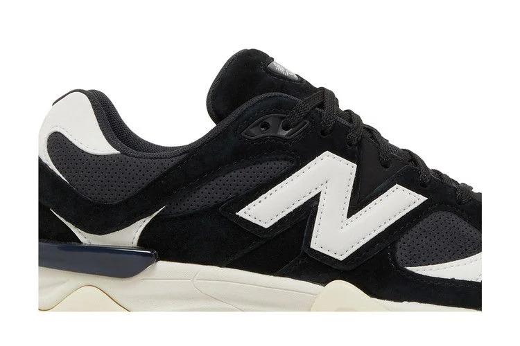Krossovki-New-Balance-9060-Black-White-1