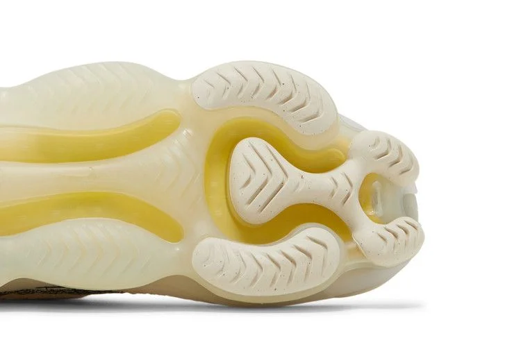 Krossovki-Nike-Air-Max-Scorpion-Flyknit-Lemon-Wash-4