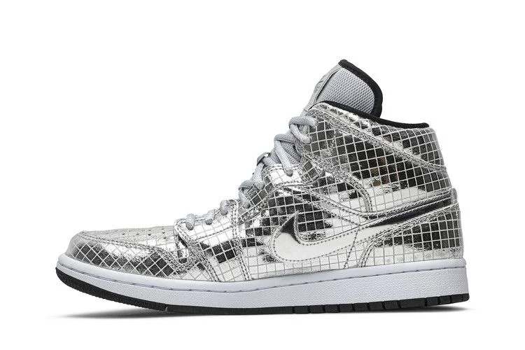 Кроссовки Wmns Air Jordan 1 Mid 'Disco Ball'