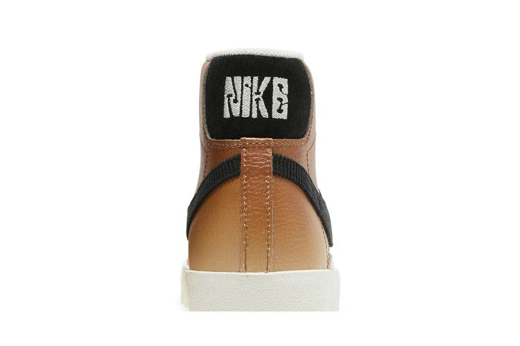 Кроссовки Nike Wmns Blazer Mid '77 SE 'Ale Brown'