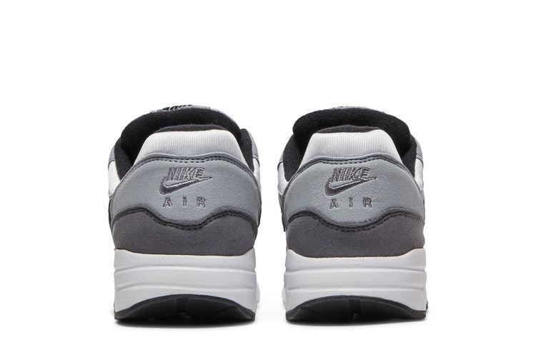 Кроссовки Nike Air Max 1 GS 'Wolf Grey Gunsmoke'