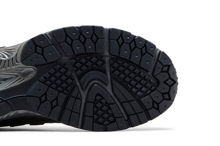 Кроссовки New Balance 1906R 'Black Silver'